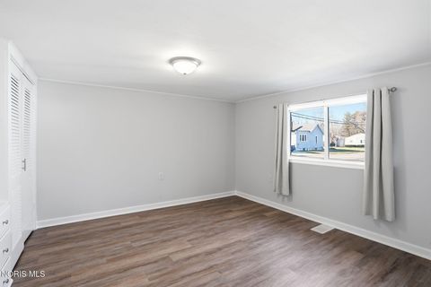 Tiny photo for 810 Mcconnell Street, Findlay, OH 45840 (MLS # 10004604)