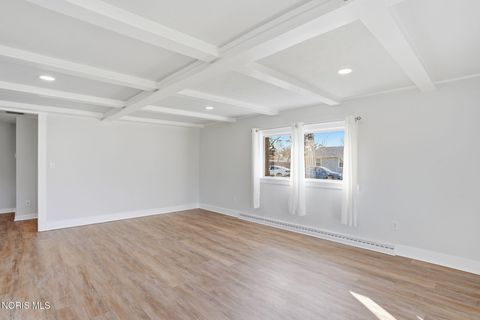 Tiny photo for 810 Mcconnell Street, Findlay, OH 45840 (MLS # 10004604)