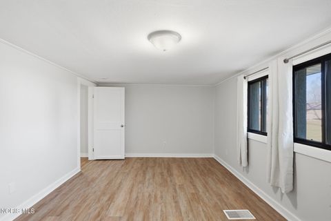 Tiny photo for 810 Mcconnell Street, Findlay, OH 45840 (MLS # 10004604)