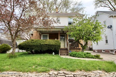 Photo of 1546 Gould Road, Toledo, OH 43612 (MLS # 10002154)