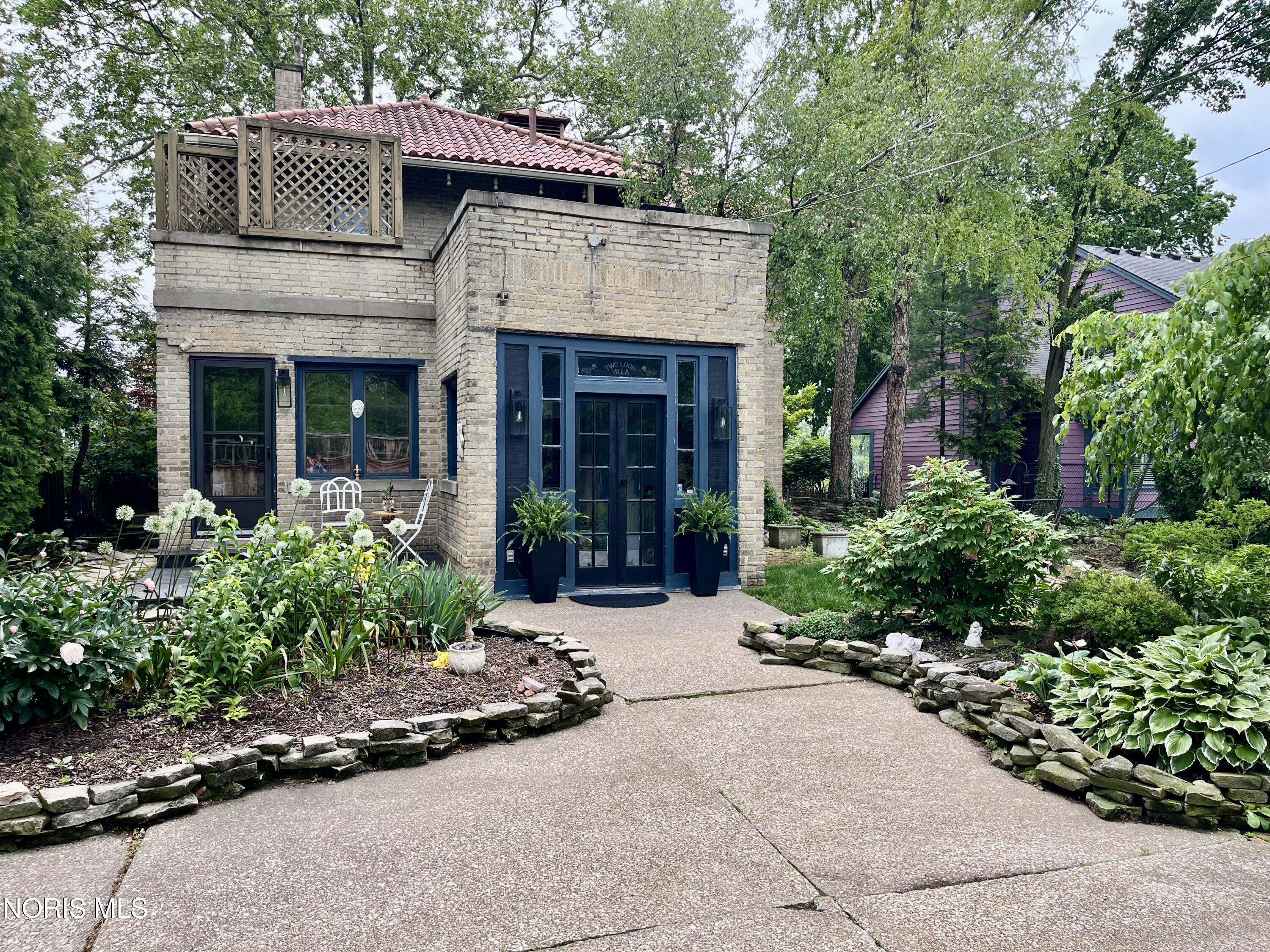 3066 River Road