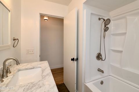 Tiny photo for 146 Jennings Road, Rossford, OH 43460 (MLS # 10005225)