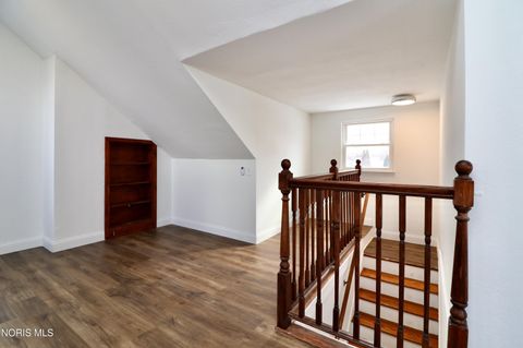 Tiny photo for 146 Jennings Road, Rossford, OH 43460 (MLS # 10005225)