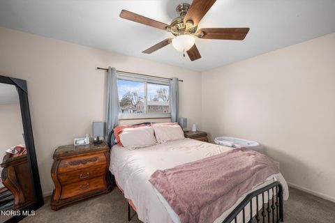 Tiny photo for 802 W Capistrano Avenue, Toledo, OH 43612 (MLS # 10006136)