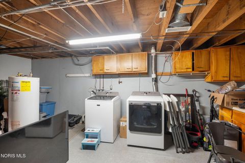 Tiny photo for 802 W Capistrano Avenue, Toledo, OH 43612 (MLS # 10006136)