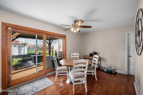 Tiny photo for 802 W Capistrano Avenue, Toledo, OH 43612 (MLS # 10006136)