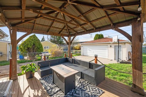 Tiny photo for 802 W Capistrano Avenue, Toledo, OH 43612 (MLS # 10006136)