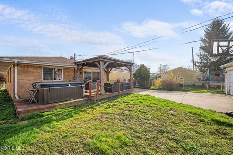 Tiny photo for 802 W Capistrano Avenue, Toledo, OH 43612 (MLS # 10006136)