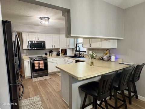 Tiny photo for 333 Fairview Drive, Bryan, OH 43506 (MLS # 10014646)