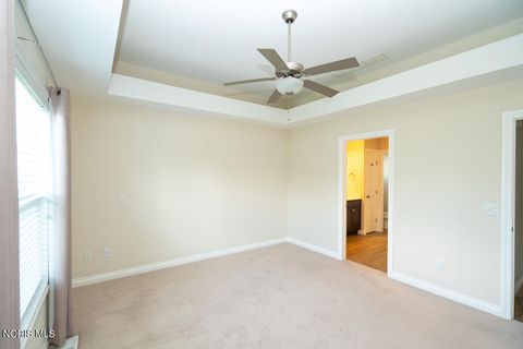 Tiny photo for 6908 Torrey Pine Court, Maumee, OH 43537 (MLS # 10010023)