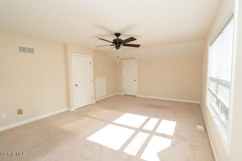 Tiny photo for 6908 Torrey Pine Court, Maumee, OH 43537 (MLS # 10010023)