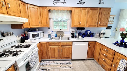 Tiny photo for 717 Lakeshore Drive, Pioneer, OH 43554 (MLS # 10009282)