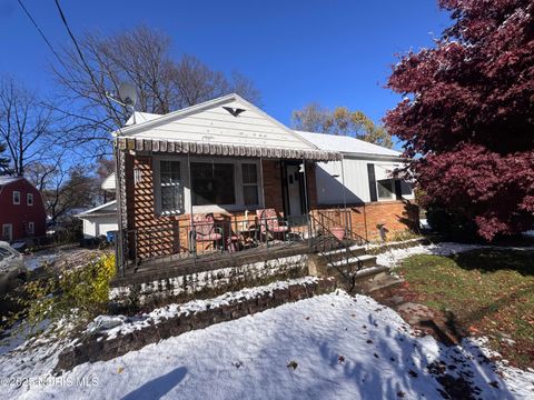 Photo of 1101 Sawyer Road, Toledo, OH 43615 (MLS # 10001253)