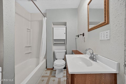 Tiny photo for 2708 122nd Street, Toledo, OH 43611 (MLS # 10011158)