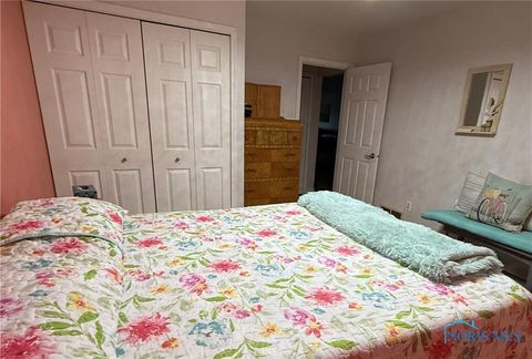 Tiny photo for 2212 N Carriage Lane #7, Port Clinton, OH 43452 (MLS # 10004533)