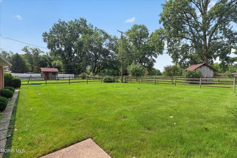 Tiny photo for 2322 Greenlawn Drive, Toledo, OH 43614 (MLS # 10011889)