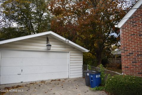 Tiny photo for 2719 Letchworth Parkway, Toledo, OH 43606 (MLS # 10001638)