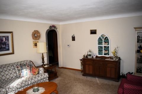 Tiny photo for 2719 Letchworth Parkway, Toledo, OH 43606 (MLS # 10001638)