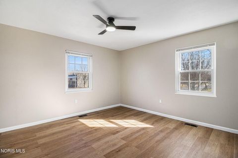 Tiny photo for 5662 Bernath Court, Toledo, OH 43615 (MLS # 10003891)