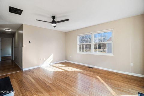 Tiny photo for 5662 Bernath Court, Toledo, OH 43615 (MLS # 10003891)