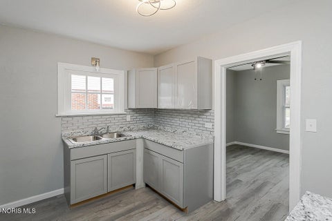 Tiny photo for 629 Cuthbert Road, Toledo, OH 43607 (MLS # 10009027)