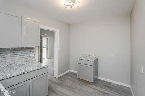 Tiny photo for 629 Cuthbert Road, Toledo, OH 43607 (MLS # 10009027)