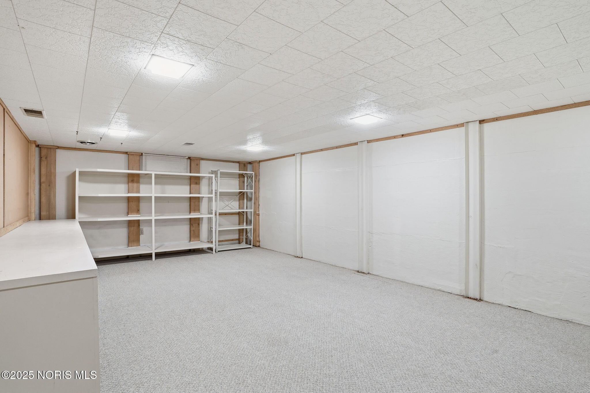 Findlay, Ohio 45840, United States, 5 Bedrooms Bedrooms, ,4 BathroomsBathrooms,Residential,Active,236562