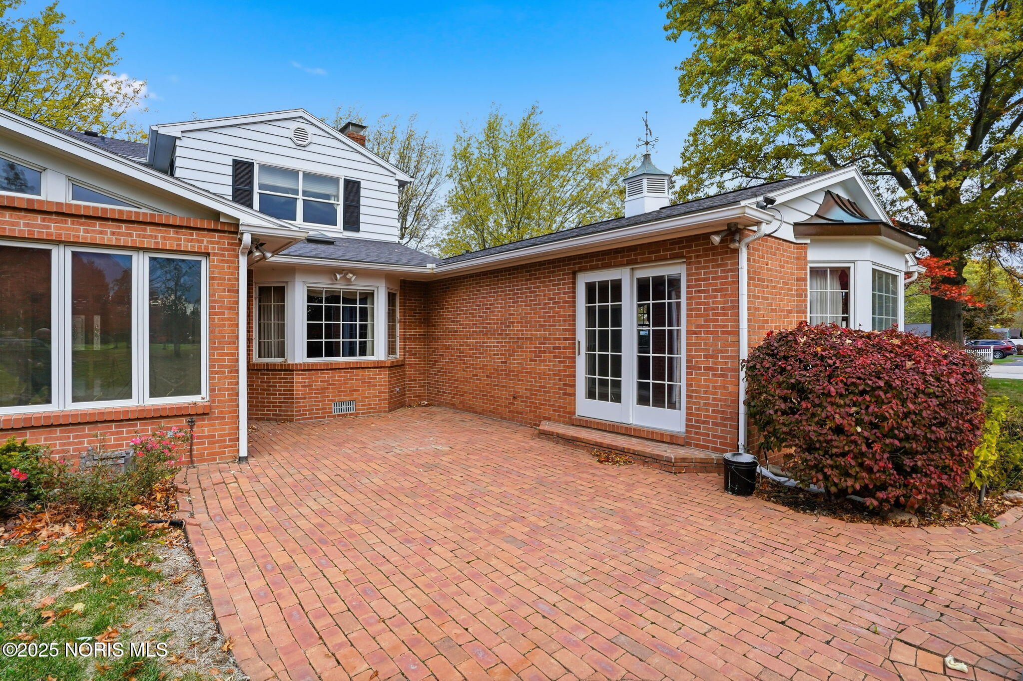 Findlay, Ohio 45840, United States, 5 Bedrooms Bedrooms, ,4 BathroomsBathrooms,Residential,Active,236562