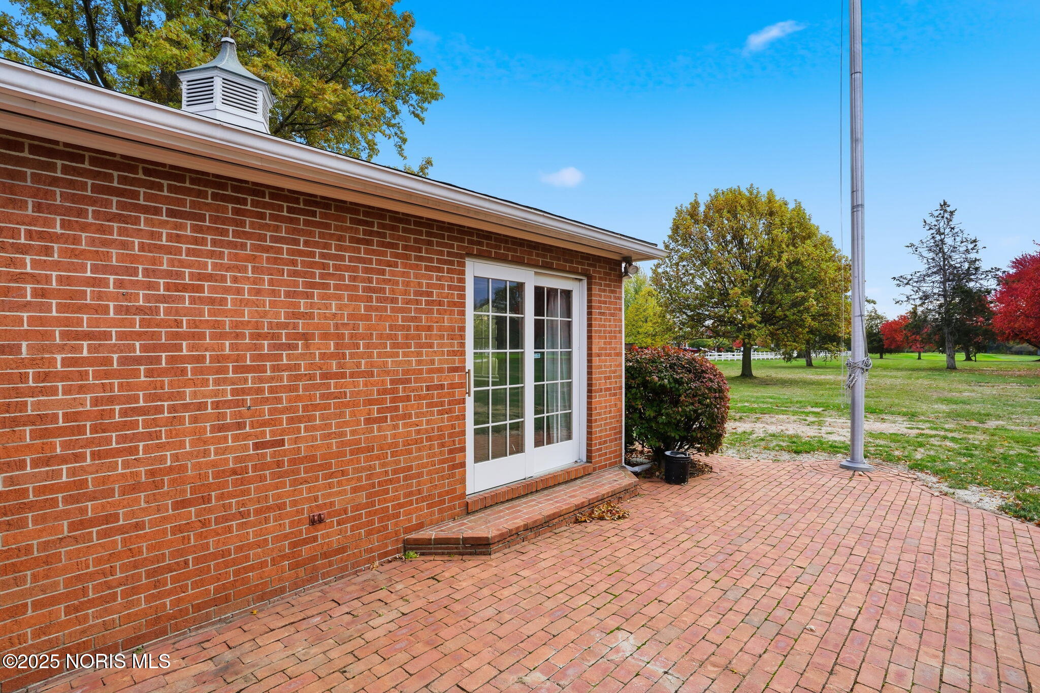 Findlay, Ohio 45840, United States, 5 Bedrooms Bedrooms, ,4 BathroomsBathrooms,Residential,Active,236562