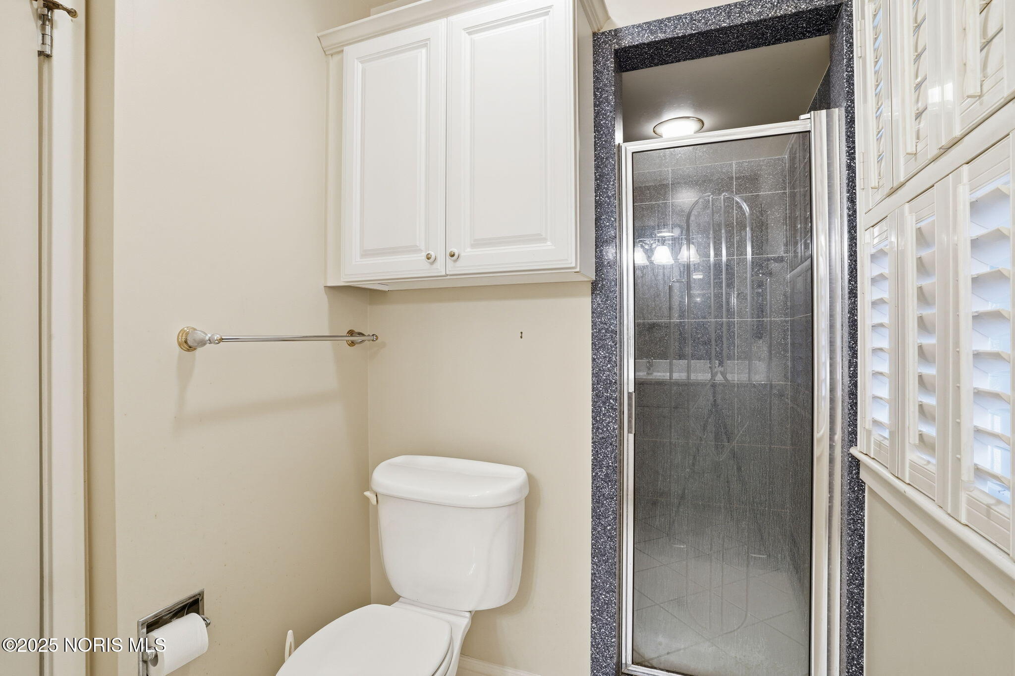 Findlay, Ohio 45840, United States, 5 Bedrooms Bedrooms, ,4 BathroomsBathrooms,Residential,Active,236562