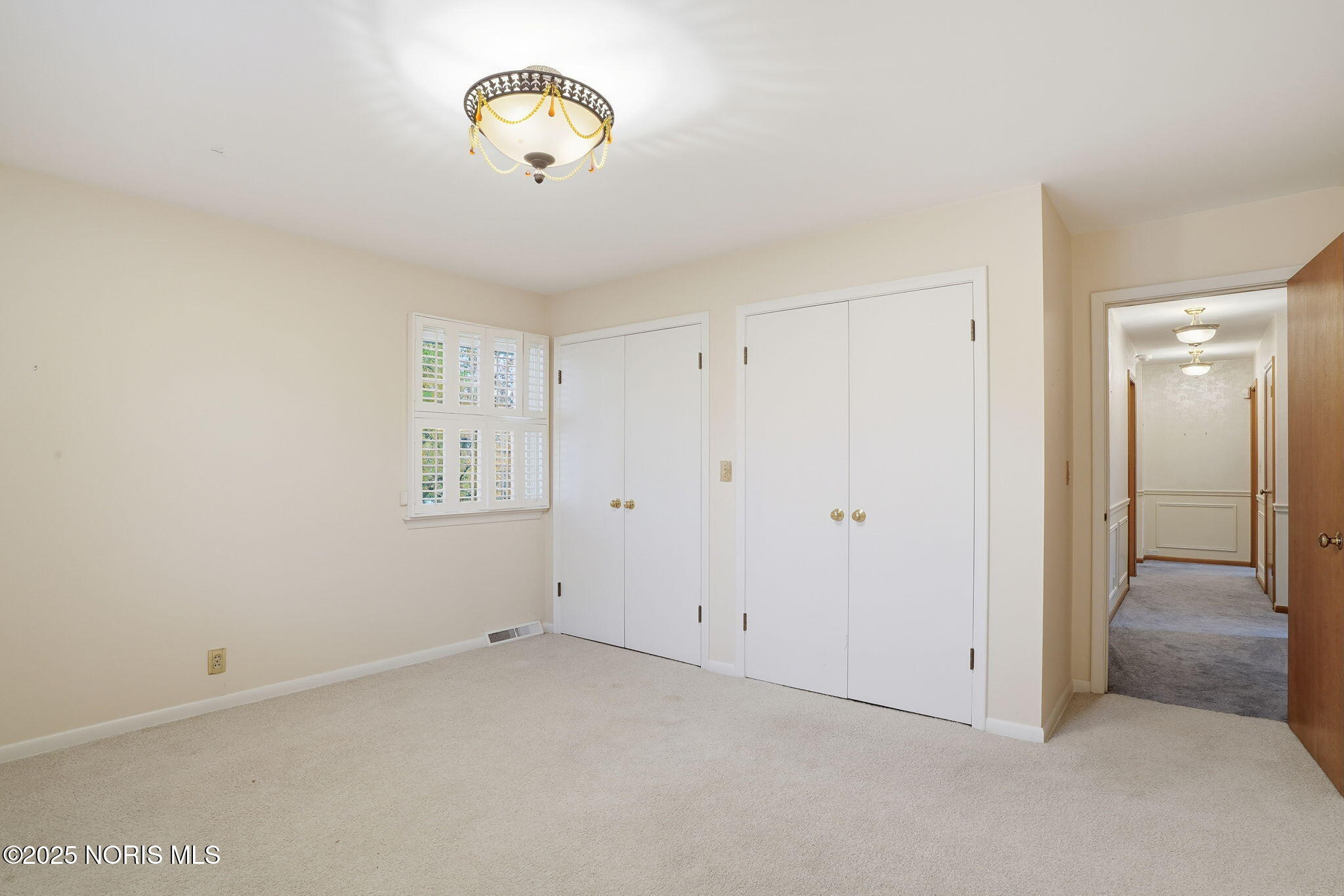 Findlay, Ohio 45840, United States, 5 Bedrooms Bedrooms, ,4 BathroomsBathrooms,Residential,Active,236562