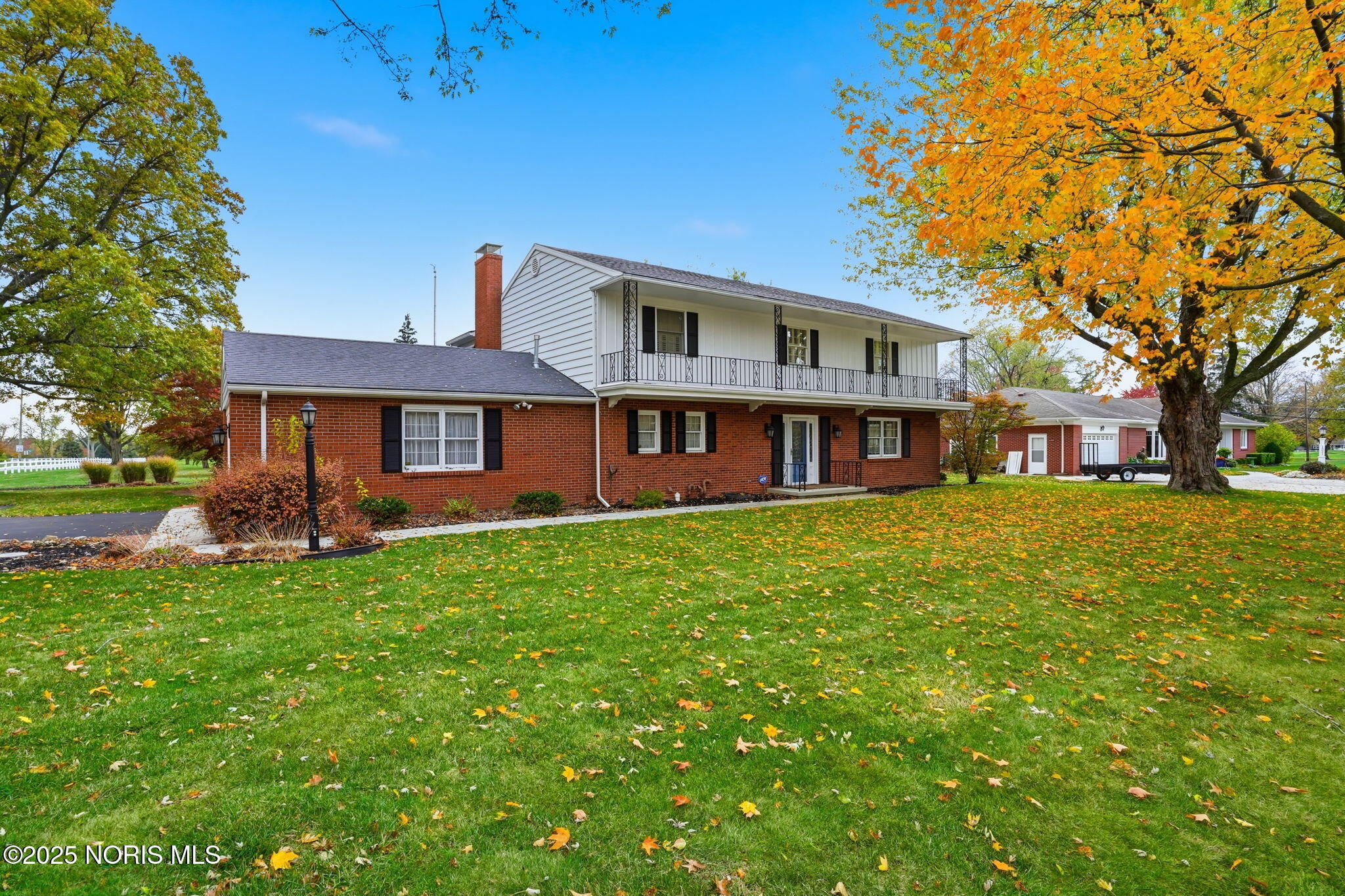 Findlay, Ohio 45840, United States, 5 Bedrooms Bedrooms, ,4 BathroomsBathrooms,Residential,Active,236562