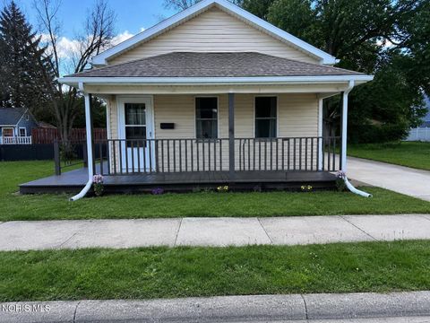 Photo of 2716 122nd Street, Toledo, OH 43611 (MLS # 10007968)