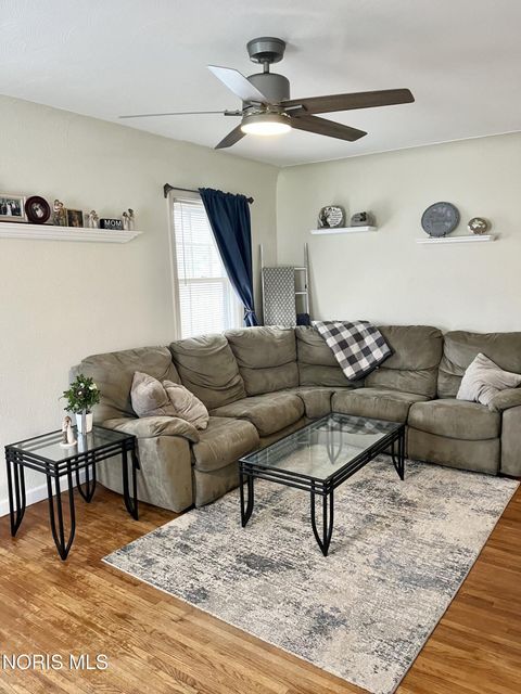 Tiny photo for 3222 Escott Avenue, Toledo, OH 43614 (MLS # 10005147)