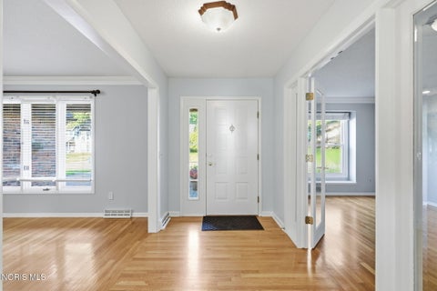 Tiny photo for 2716 Stoneleigh Drive, Toledo, OH 43617 (MLS # 10012381)