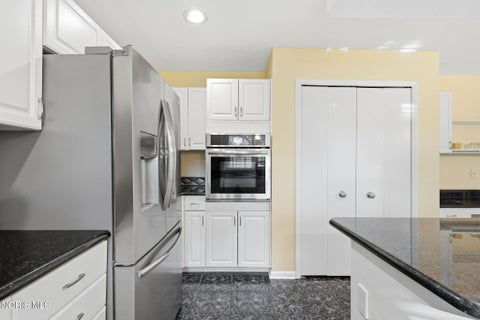 Tiny photo for 2716 Stoneleigh Drive, Toledo, OH 43617 (MLS # 10012381)