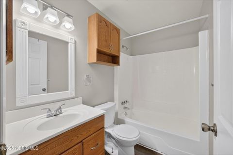 Tiny photo for 4616 Longfellow Road, Sylvania, OH 43560 (MLS # 10002361)