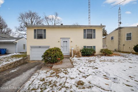 Photo of 4616 Longfellow Road, Sylvania, OH 43560 (MLS # 10002361)