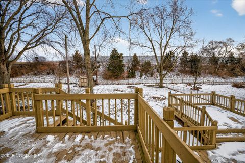 Tiny photo for 4616 Longfellow Road, Sylvania, OH 43560 (MLS # 10002361)