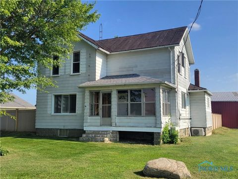 Homes For Sale - 4470 W State Street<br/> Lindsey, OH 43442