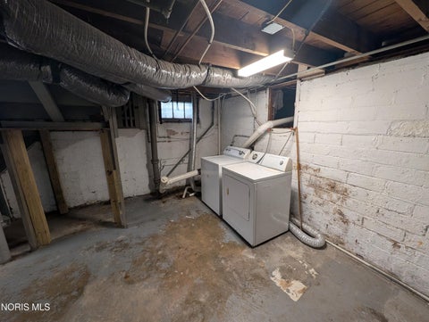 Tiny photo for 2034 Perth Street, Toledo, OH 43607 (MLS # 10012115)