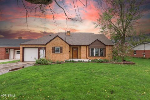 Photo of 109 W Lugbill Road, Archbold, OH 43502 (MLS # 10006768)