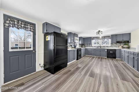 Tiny photo for 130 S Rock Street, Sherwood, OH 43556 (MLS # 10003817)