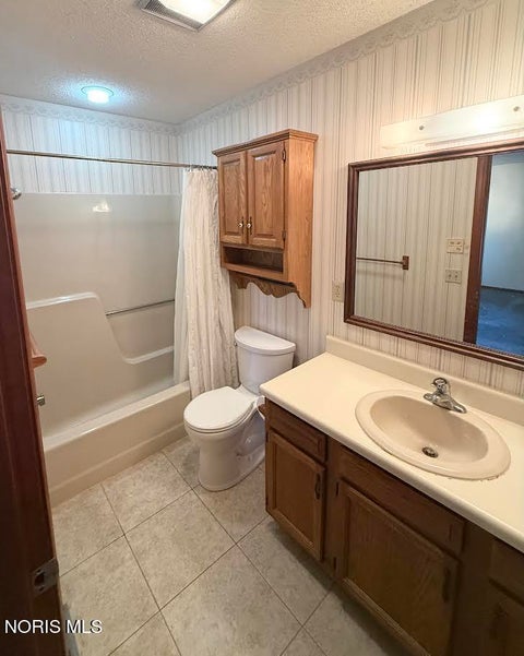 Tiny photo for 1643 Kathryn Court #24, Findlay, OH 45840 (MLS # 10014510)