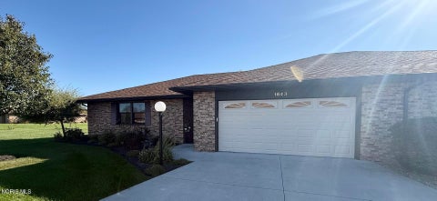 Photo of 1643 Kathryn Court #24, Findlay, OH 45840 (MLS # 10014510)