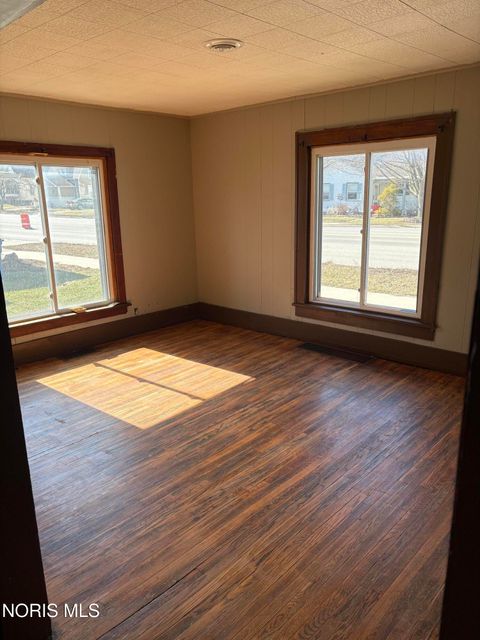 Tiny photo for 821 S Main Street, Bryan, OH 43506 (MLS # 10004681)