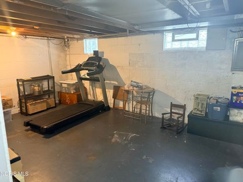 Tiny photo for 2551 Elsie Avenue, Toledo, OH 43613 (MLS # 10005945)