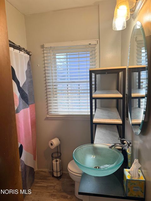 Tiny photo for 2551 Elsie Avenue, Toledo, OH 43613 (MLS # 10005945)