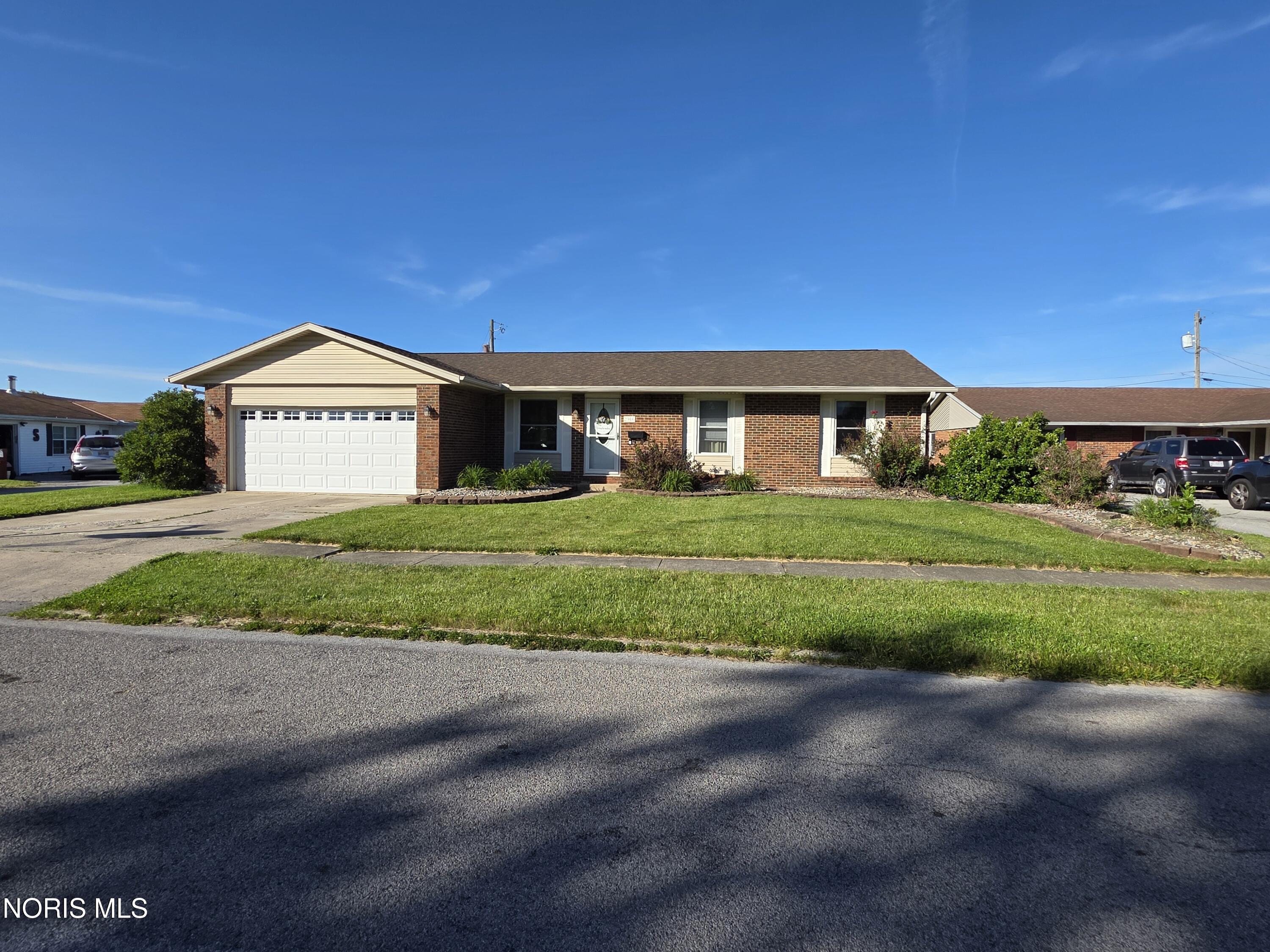 2916 Oakland Parkway