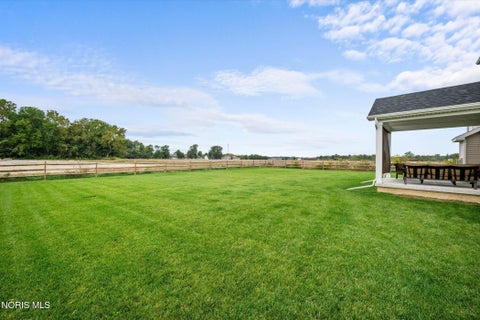 Tiny photo for 2910 Setter Point Drive, Maumee, OH 43537 (MLS # 10014226)